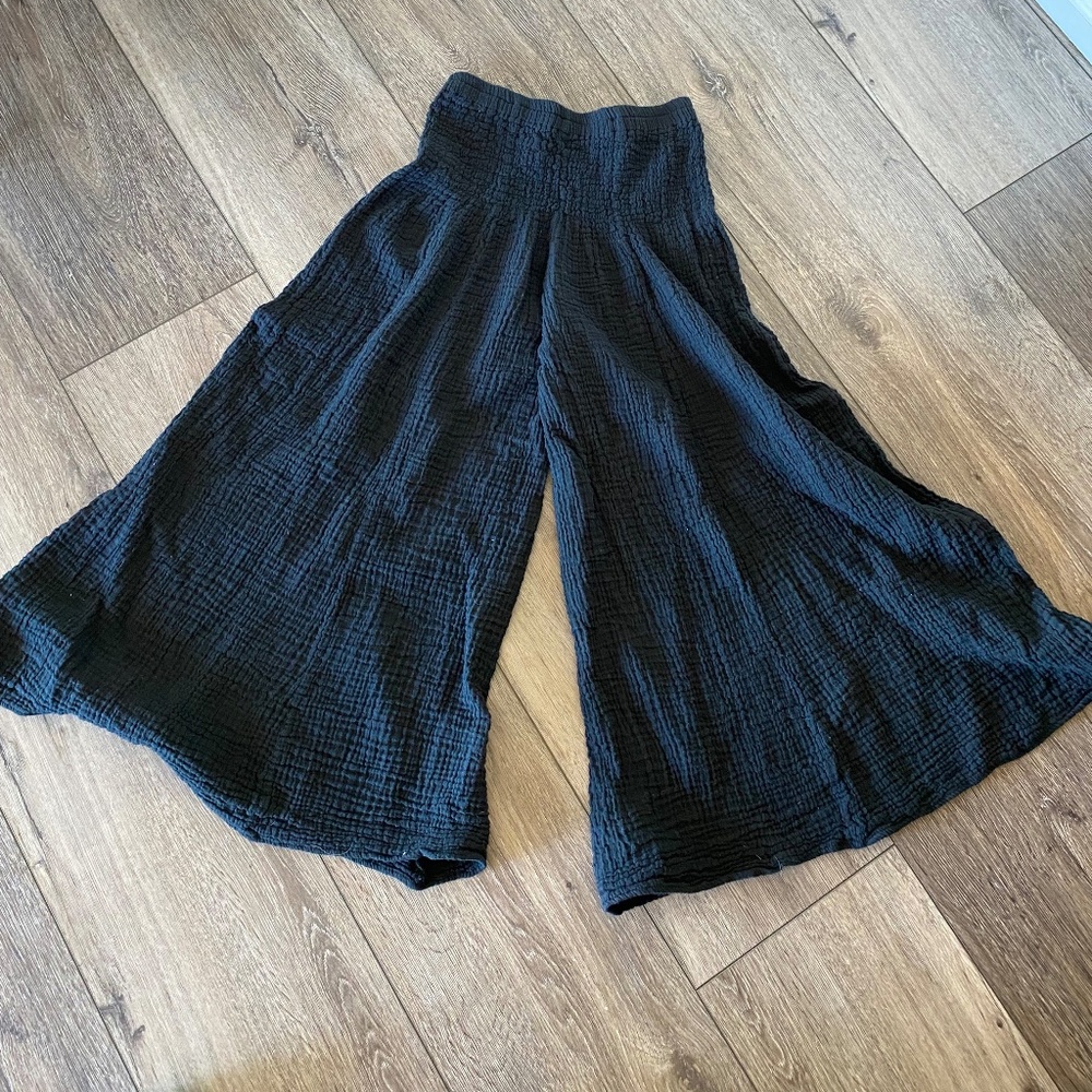 Wide leg gauze black pants